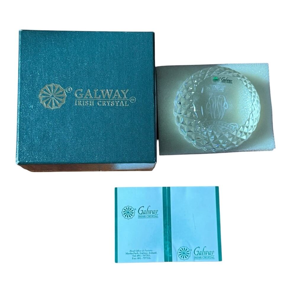 Galway Irish Crystal Paperweight WW Monogram Nulli Secundus Crest Boxed Papers